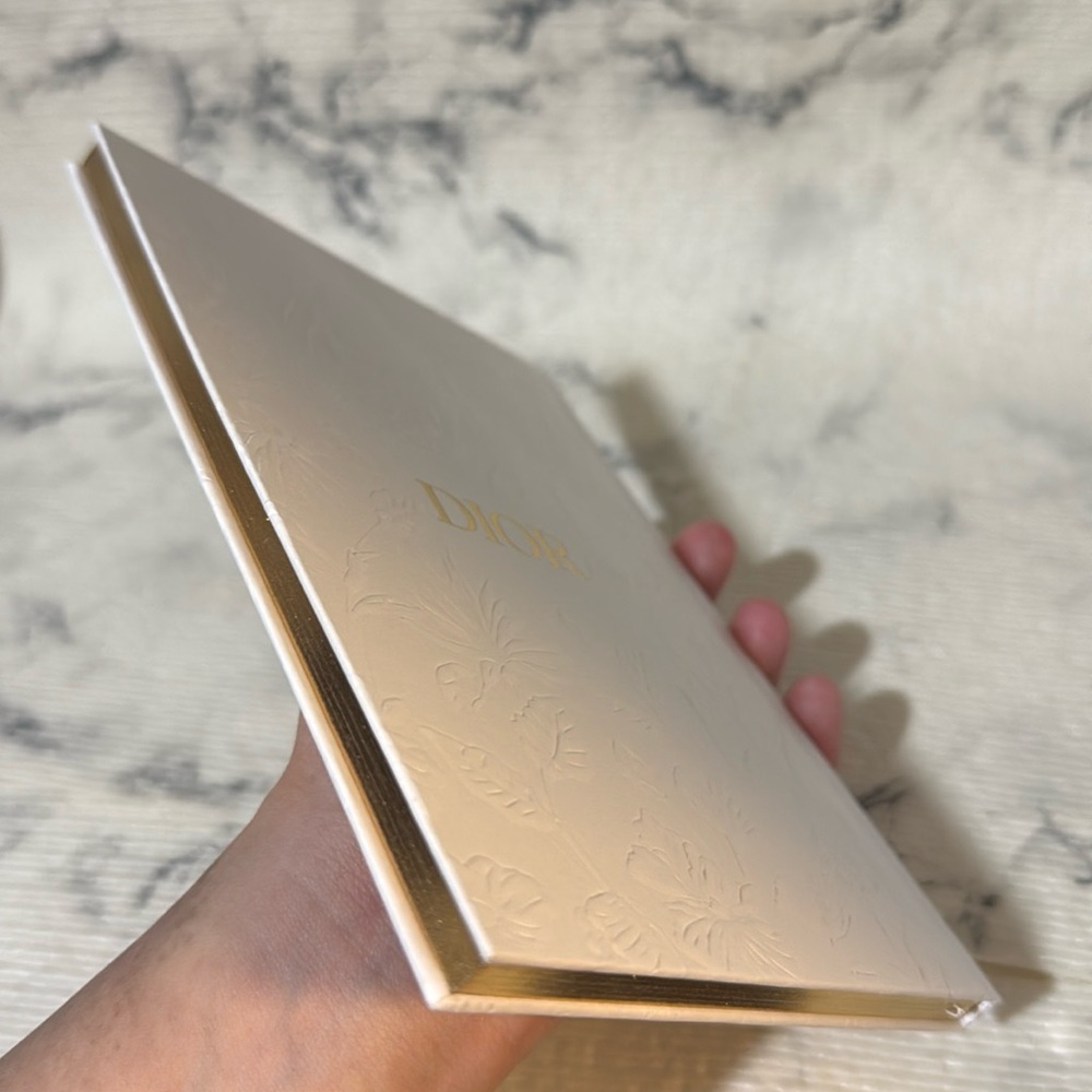 Dior J’adore White Embossed Notebook - Picture 4 of 8